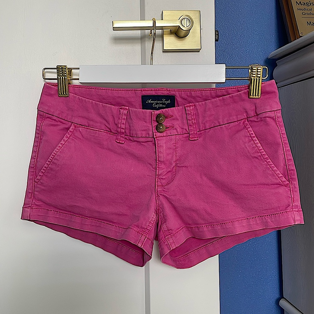 Lowest rise 6” rise fuschia Pink American Eagle shorts AE midi 2.5” inseam 00/0
